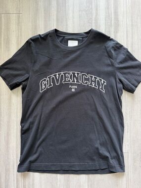 Givenchy Black Logo Crewneck T-Shirt (Medium)